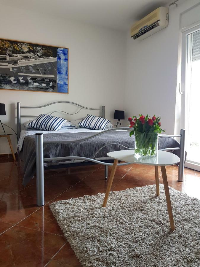 Studio Legend Rovinj Exterior foto